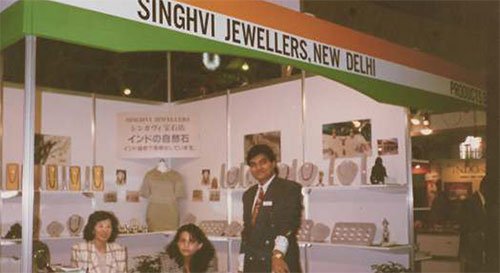 Family jewellery exhibition in Tokyo